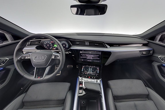 Audi Q8 e-tron 13 of 30