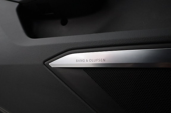 Audi Q8 e-tron 26 of 30