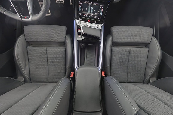 Audi Q8 e-tron 14 of 30