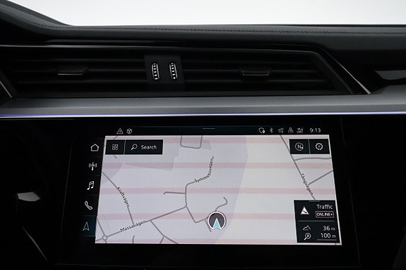 Audi Q8 e-tron 19 of 30
