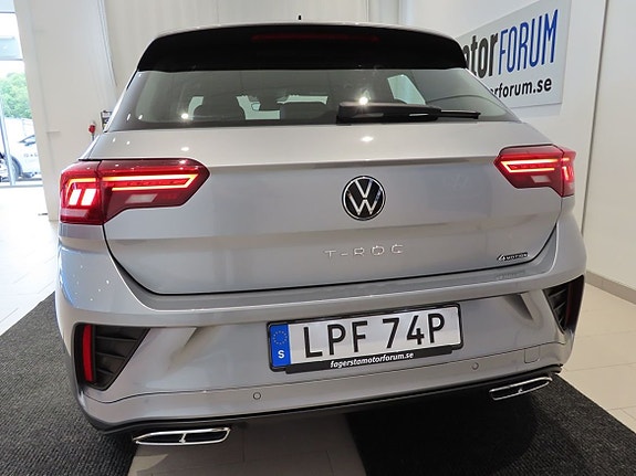 Volkswagen T-Roc 5 of 5
