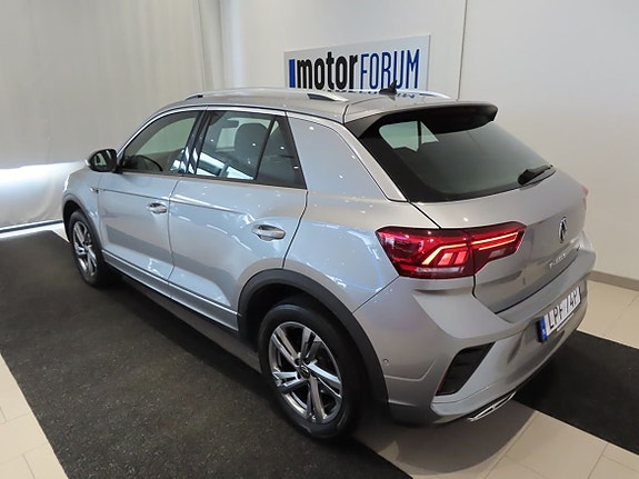 Volkswagen T-Roc 3 of 5