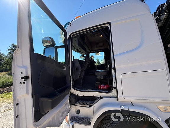 Kranväxlare Scania G400LB6X2 med två flak 18 of 27