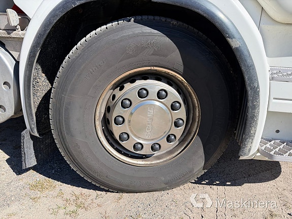 Kranväxlare Scania G400LB6X2 med två flak 16 of 27