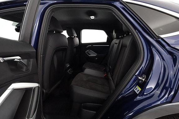 Audi Q3 12 of 27