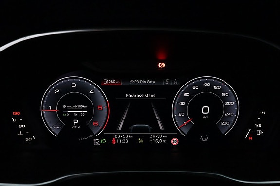 Audi Q3 16 of 27