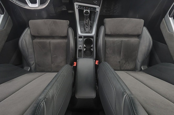 Audi Q3 14 of 27