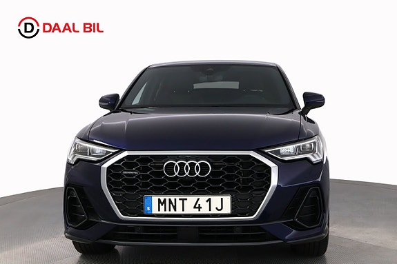 Audi Q3 2 of 5