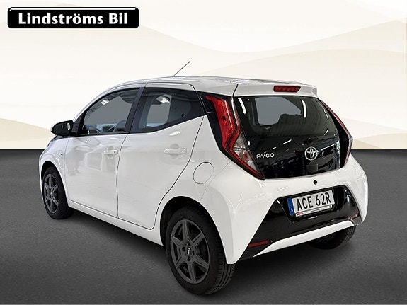 Toyota Aygo 4 of 19