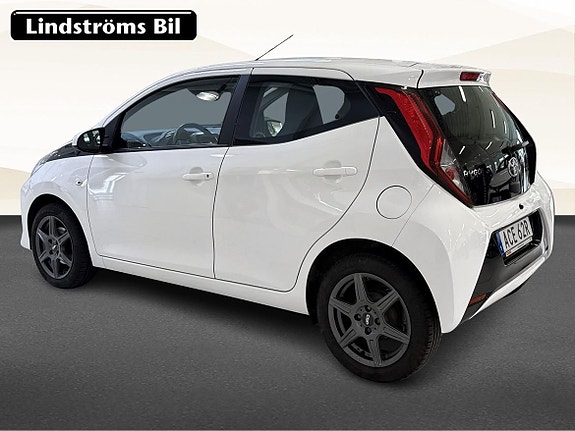 Toyota Aygo 6 of 19
