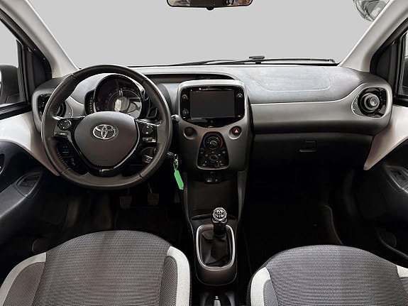 Toyota Aygo 12 of 19