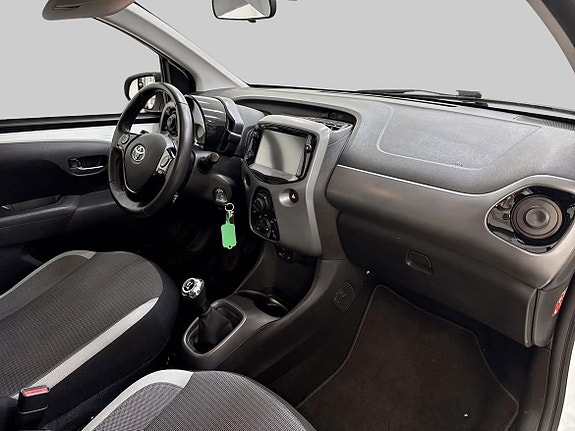 Toyota Aygo 10 of 19