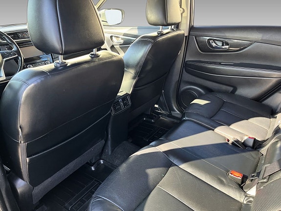 Nissan X-Trail 12 of 19