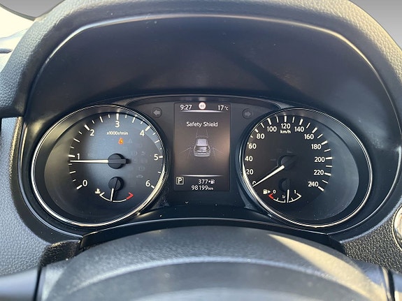 Nissan X-Trail 15 of 19