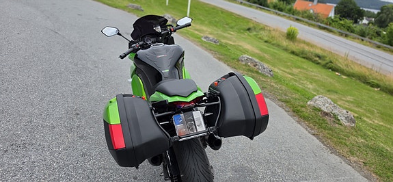 Kawasaki Ninja Z1000SX Touring ABS (med väskor) 7 of 8