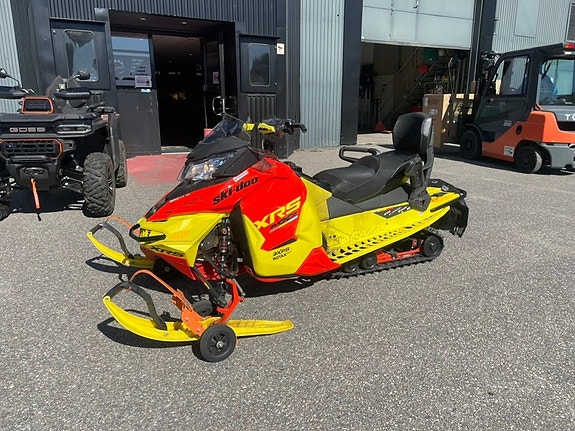Ski-Doo MXZ X-RS 600 E-Tec -15 *2 Ägare* 2 of 3