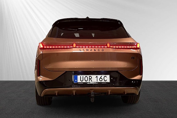 Lynk & Co 08 2 of 5