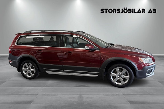 Volvo XC70 2 of 5