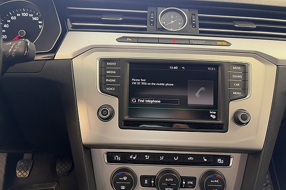 Volkswagen Passat 19 of 20