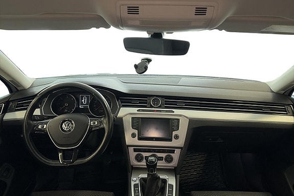 Volkswagen Passat 11 of 20