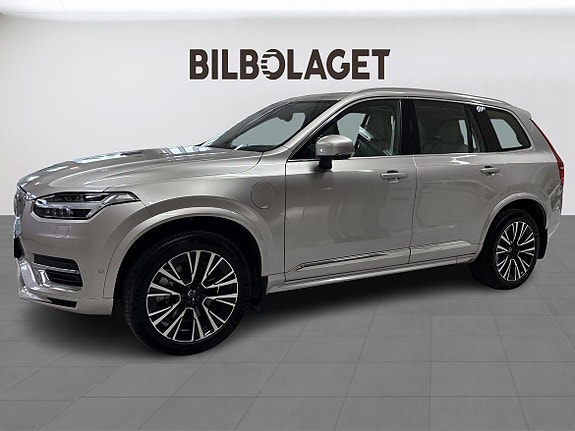 Volvo XC90 2 of 5