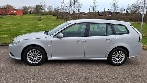 Saab 9-3 2 of 5