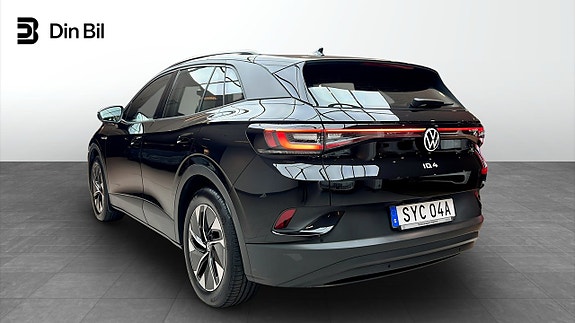 Volkswagen ID.4 3 of 5