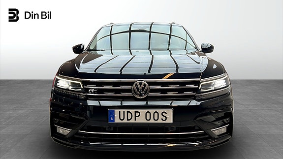 Volkswagen Tiguan Allspace 4 of 5