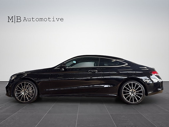 Mercedes-Benz C400 3 of 5