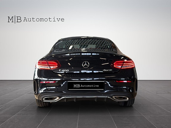 Mercedes-Benz C400 5 of 5