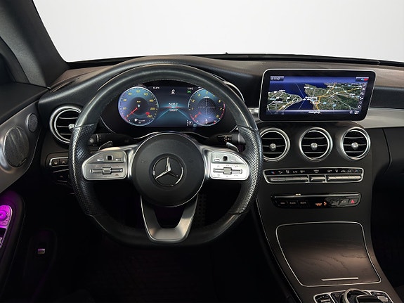 Mercedes-Benz C400 10 of 18