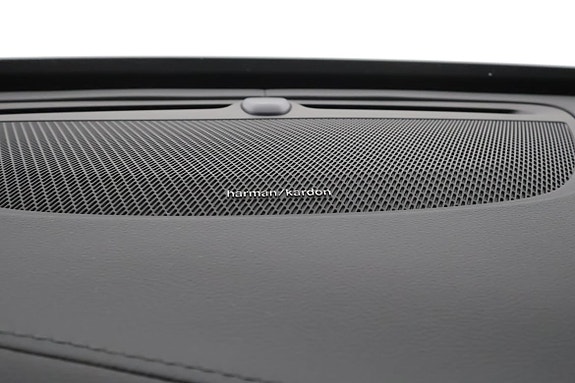 Volvo XC90 9 of 21