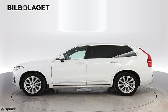 Volvo XC90 2 of 5