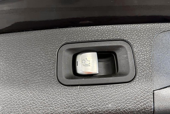Mercedes-Benz E300 15 of 20