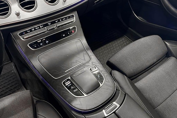 Mercedes-Benz E300 12 of 20