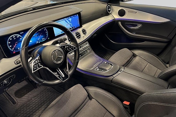 Mercedes-Benz E300 17 of 17