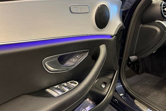 Mercedes-Benz E300 20 of 20