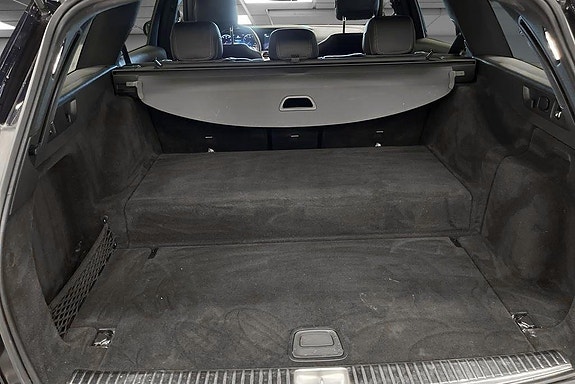 Mercedes-Benz E300 14 of 20