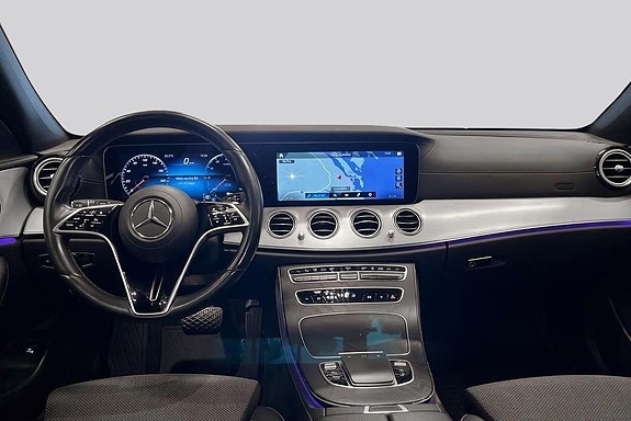 Mercedes-Benz E300 7 of 20