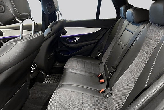 Mercedes-Benz E300 9 of 20