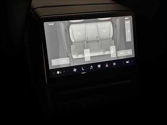 Tesla Model Y 30 of 30