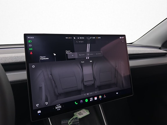 Tesla Model Y 25 of 30