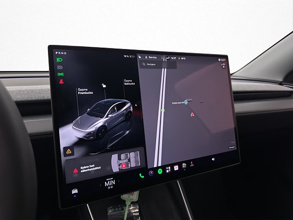 Tesla Model Y 21 of 30
