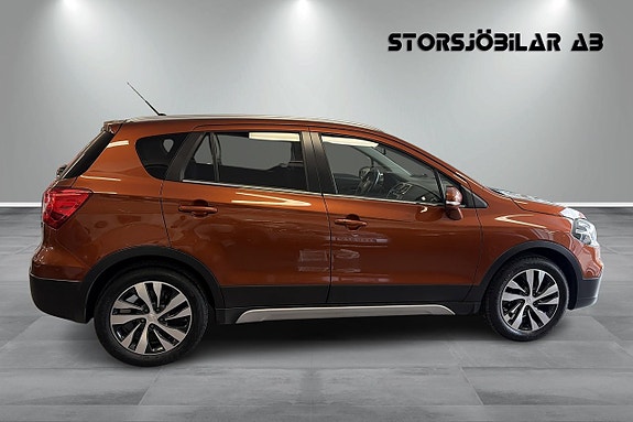 Suzuki S-Cross 2 of 5