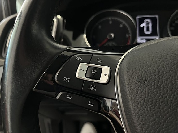 Volkswagen Golf VII 22 of 23