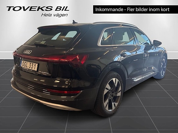 Audi e-tron 2 of 24