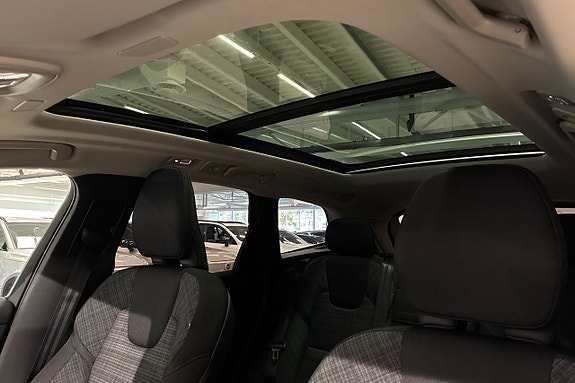 Volvo XC60 15 of 21