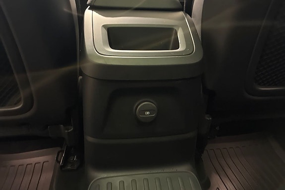 Volvo XC60 18 of 21