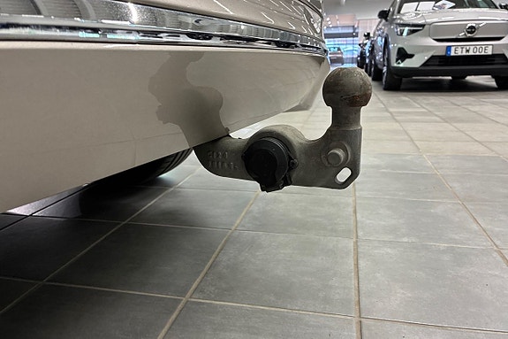 Volvo XC60 16 of 21