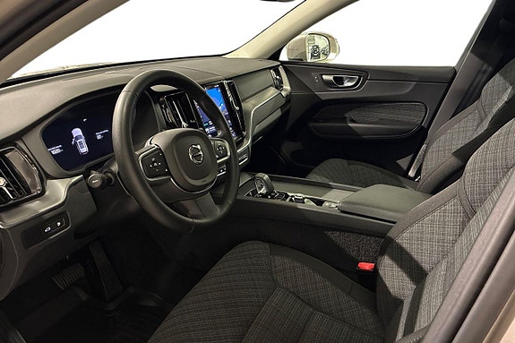 Volvo XC60 11 of 21